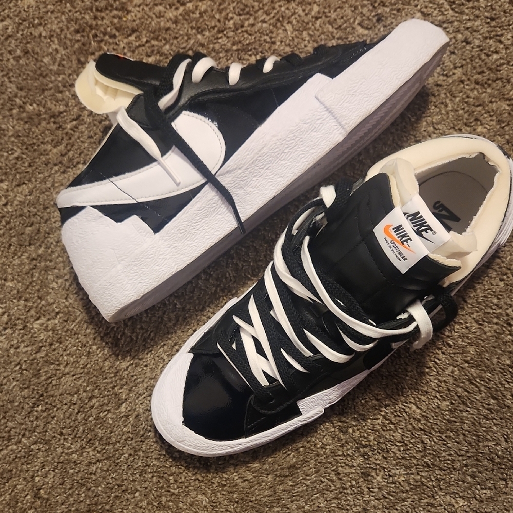 "Nike Blazer Low × Sacai" Black and White Layered Swoosh Sneakers - Picture 3 of 9